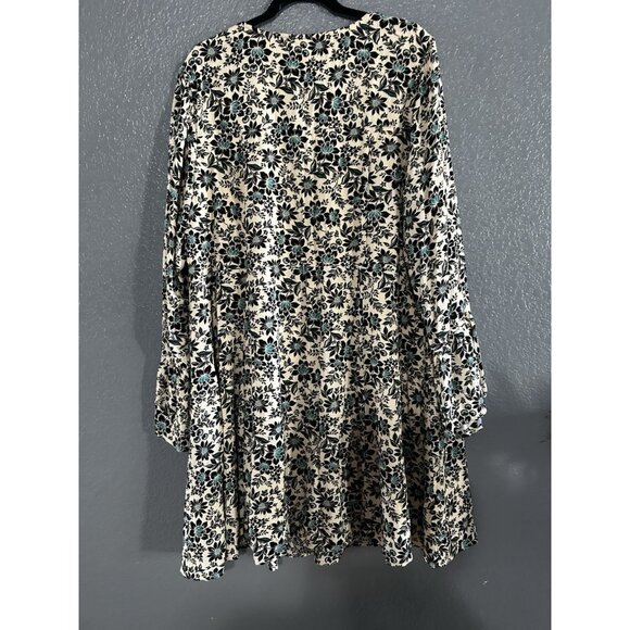 Torrid Floral Mini Floral Gauze Lace-Up Skater Dress Tan plus size 2 - Picture 3 of 5